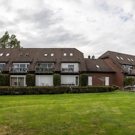 Boddenhof 54 - Balkon, Parkplatz, Ruhig Appartement Stedar